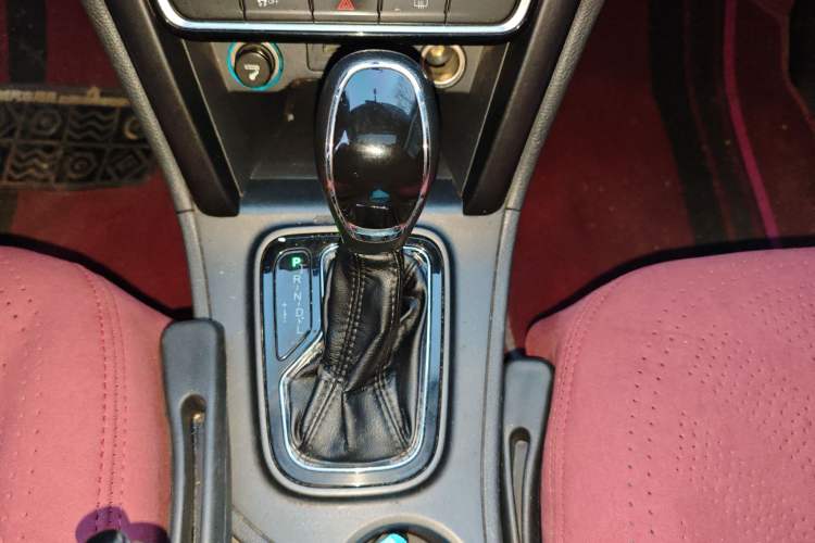 Used Chery Tiggo 3 2016 1.6L CVT ZhiShang Edition Gear Lever