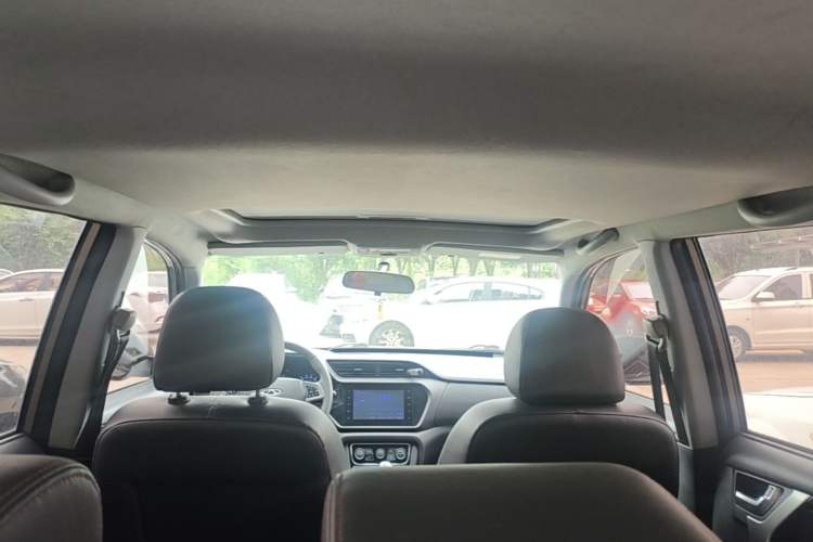 Used Chery Tiggo 3 2016 1.6L Manual ZhiShang Edition Headliner
