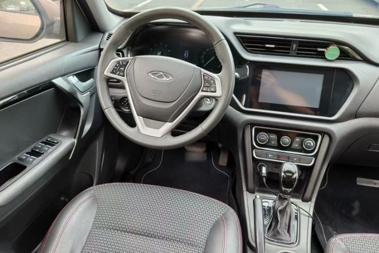 Used Chery Tiggo 3 2016 1.6L CVT ZhiShang Edition Interior 1