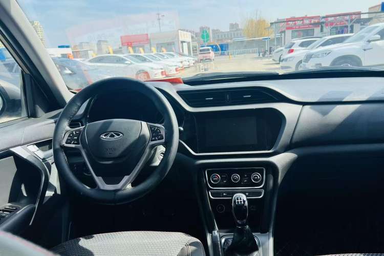 Used Chery Tiggo 3 2016 1.6L Manual ZhiShang Edition Interior 1