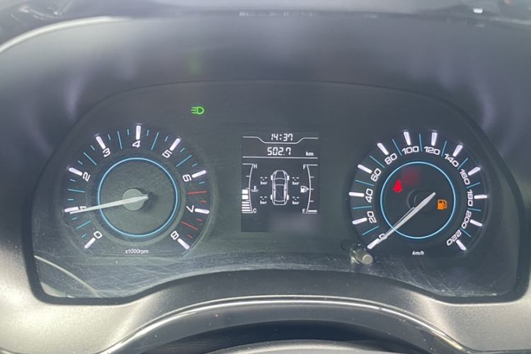 Used Chery Tiggo 3 2016 1.6L Manual ZhiShang Edition Interior 10