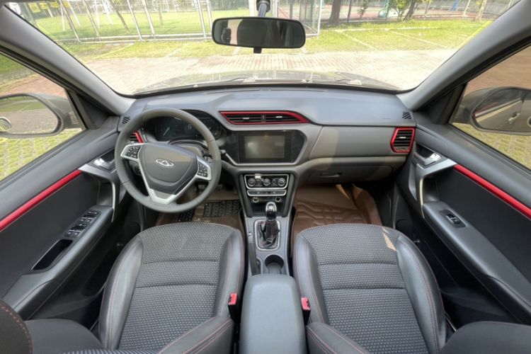 Used Chery Tiggo 3 2016 1.6L Manual ZhiShang Edition Interior 12