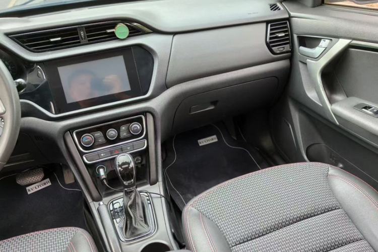 Used Chery Tiggo 3 2016 1.6L CVT ZhiShang Edition Interior 3