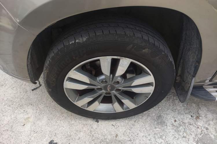 Used Chery Tiggo 3 2016 1.6L CVT ZhiShang Edition Left Front Wheel Hub