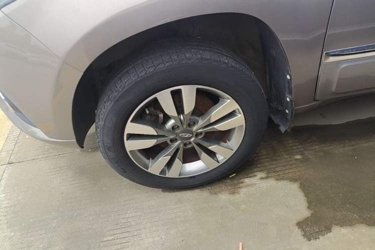 Used Chery Tiggo 3 2016 1.6L Manual ZhiShang Edition Left Front Wheel Hub
