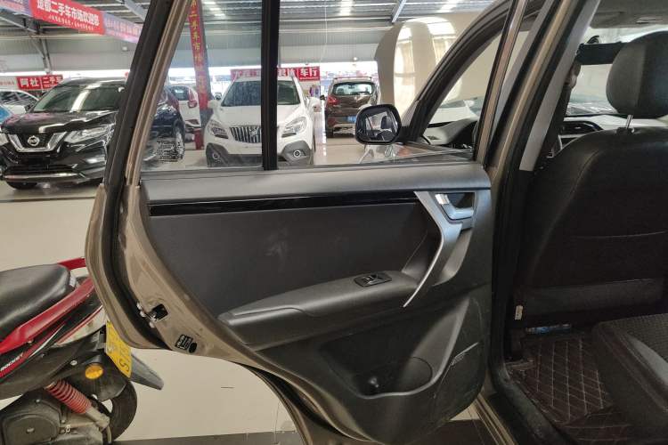Used Chery Tiggo 3 2016 1.6L Manual ZhiShang Edition Left Rear Door Interior