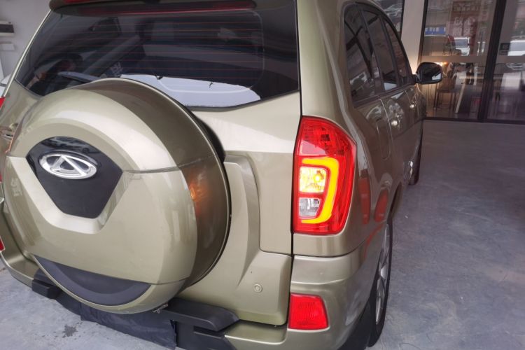 Used Chery Tiggo 3 2016 1.6L CVT ZhiShang Edition Rear Right 45 Deg