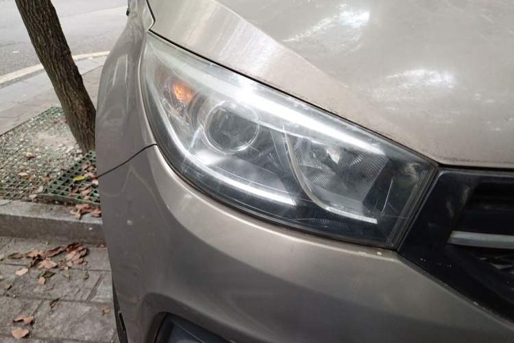 Used Chery Tiggo 3 2016 1.6L Manual Fashion Edition Right Front Headlight
