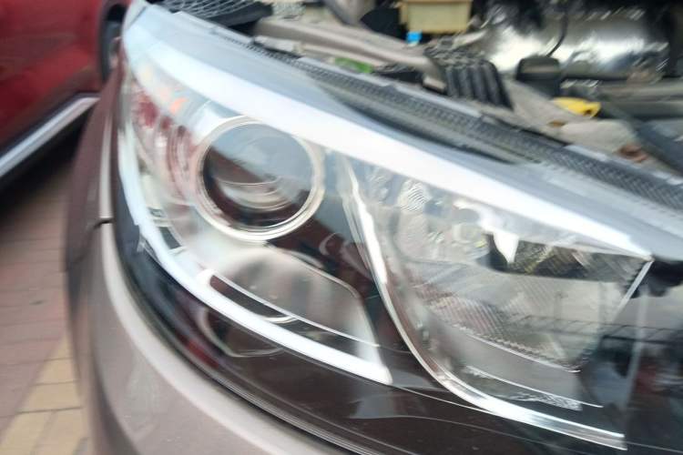 Used Chery Tiggo 3 2016 1.6L CVT ZhiShang Edition Right Front Headlight