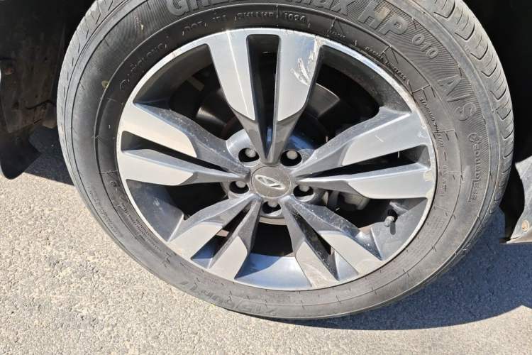 Used Chery Tiggo 3 2016 1.6L Manual ZhiShang Edition Right Front Wheel Hub