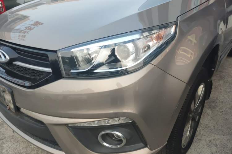 Used Chery Tiggo 3 2016 1.6L Manual ZhiShang Edition Left Front Headlight