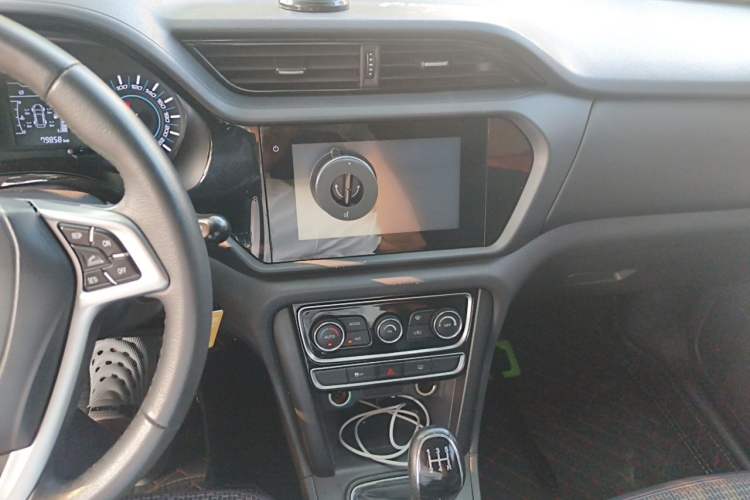 Used Chery Tiggo 3 2016 1.6L Manual ZhiShang Edition Audio And AC Panel