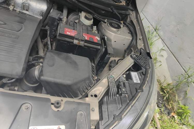 Used Chery Tiggo 3 2016 1.6L CVT ZhiShang Edition Engine Bay Left