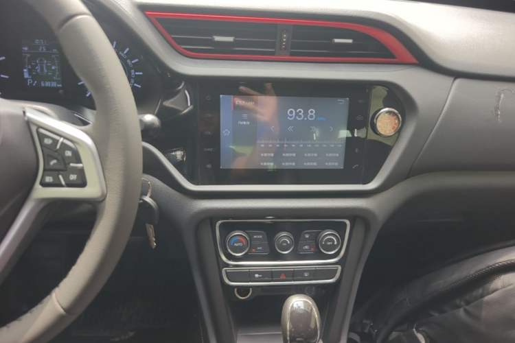 Used Chery Tiggo 3 2016 1.6L CVT ZhiShang Edition Audio And AC Panel