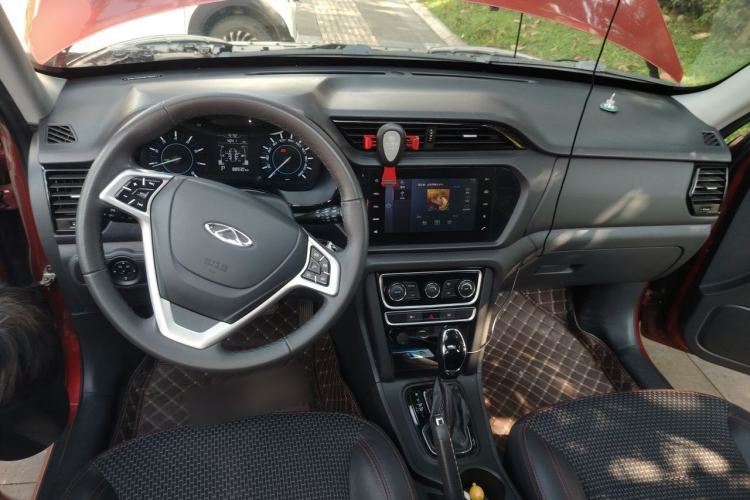 Used Chery Tiggo 3 2016 1.6L CVT ZhiShang Edition Center Console
