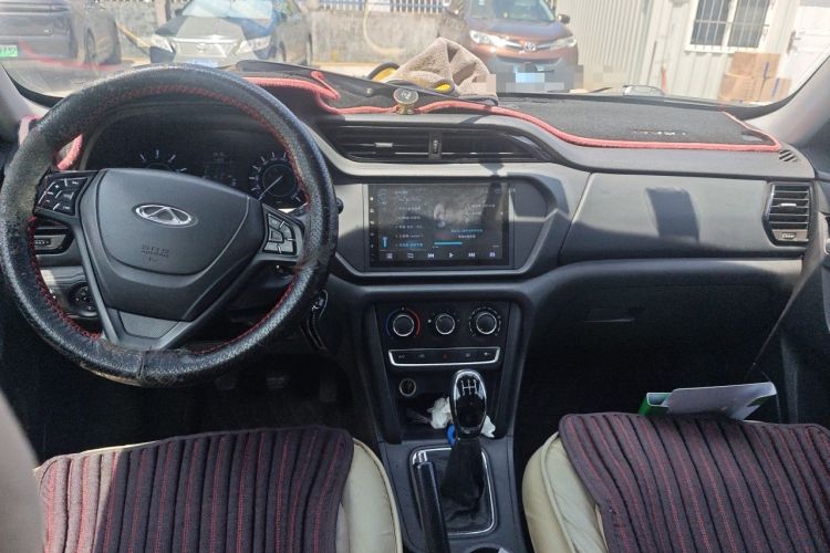Used Chery Tiggo 3 2016 1.6L Manual Fashion Edition Center Console