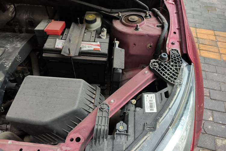 Used Chery Tiggo 3 2016 1.6L CVT ZhiShang Edition Engine Bay Left