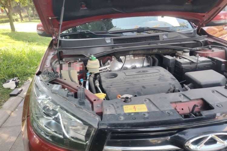 Used Chery Tiggo 3 2016 1.6L CVT ZhiShang Edition Engine Bay Right