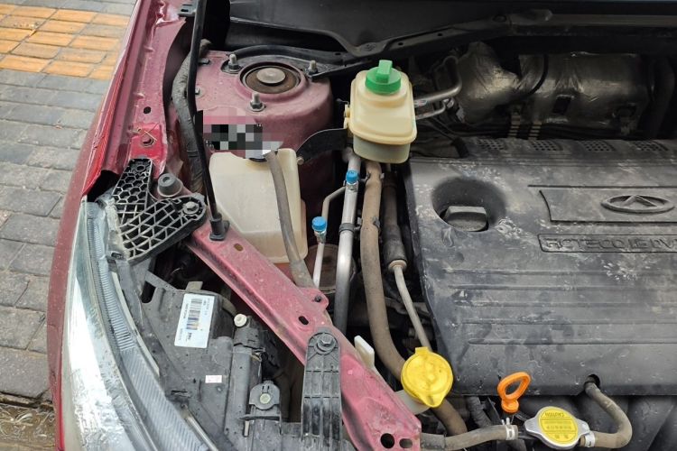 Used Chery Tiggo 3 2016 1.6L CVT ZhiShang Edition Engine Bay Right