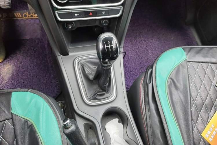 Used Chery Tiggo 3 2016 1.6L Manual ZhiShang Edition Gear Lever