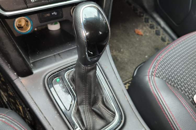 Used Chery Tiggo 3 2016 1.6L CVT ZhiShang Edition Gear Lever