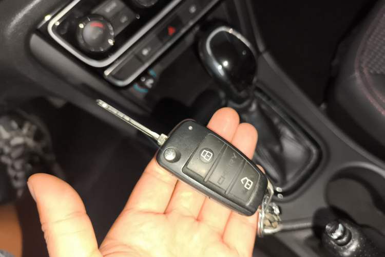 Used Chery Tiggo 3 2016 1.6L CVT ZhiShang Edition Interior 1