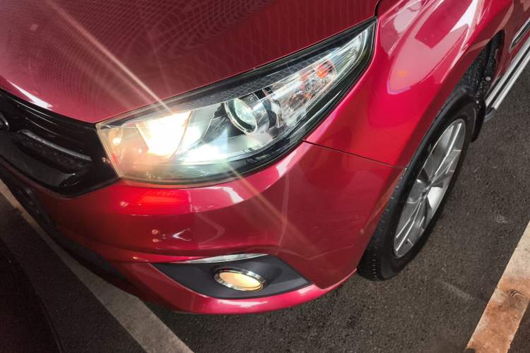Used Chery Tiggo 3 2016 1.6L CVT ZhiShang Edition Left Front Headlight