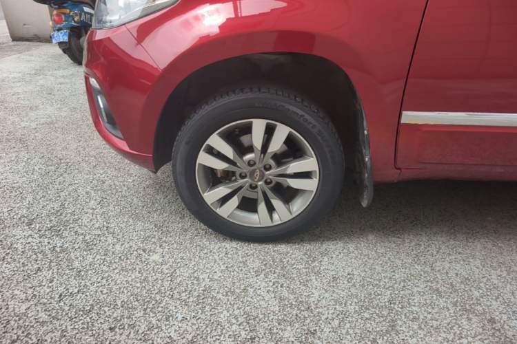Used Chery Tiggo 3 2016 1.6L CVT ZhiShang Edition Left Front Wheel Hub