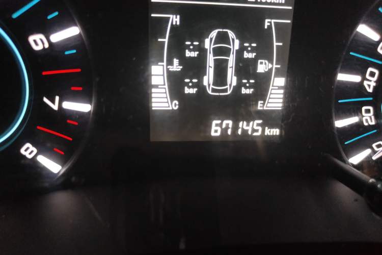 Used Chery Tiggo 3 2016 1.6L Manual ZhiShang Edition Odometer Close Up