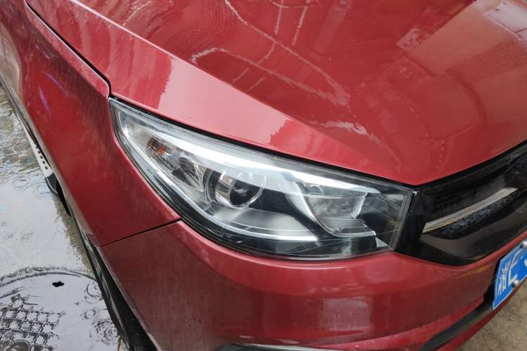 Used Chery Tiggo 3 2016 1.6L Manual ZhiShang Edition Right Front Headlight