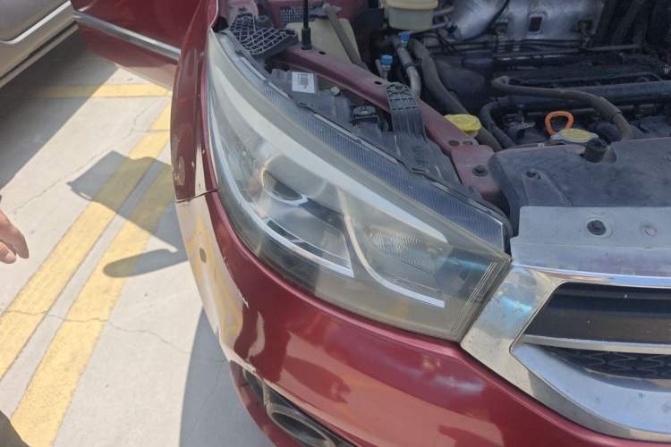 Used Chery Tiggo 3 2016 1.6L Manual Fashion Edition Right Front Headlight