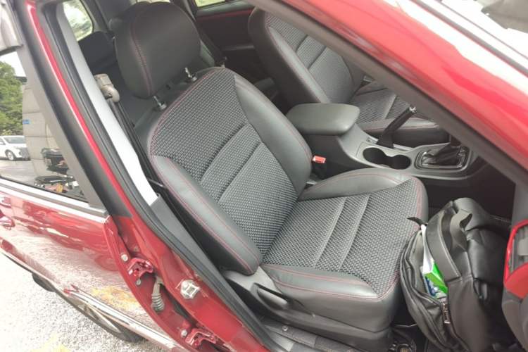 Used Chery Tiggo 3 2016 1.6L CVT ZhiShang Edition Right Front Seat