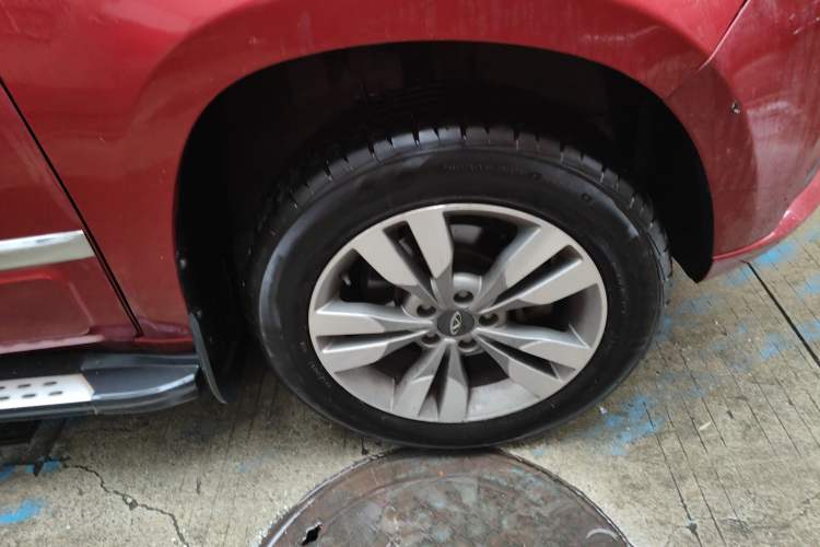 Used Chery Tiggo 3 2016 1.6L Manual ZhiShang Edition Right Front Wheel Hub