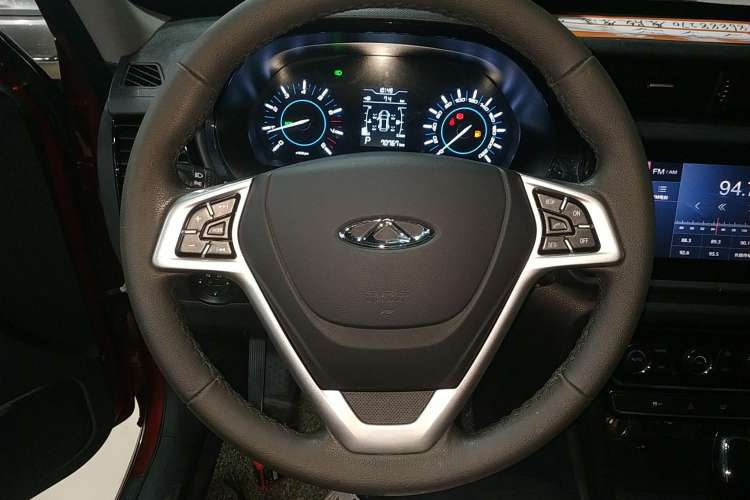 Used Chery Tiggo 3 2016 1.6L CVT ZhiShang Edition Steering Wheel