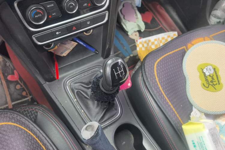 Used Chery Tiggo 3 2016 1.6L Manual ZhiShang Edition Gear Lever
