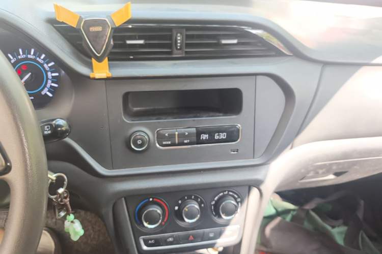 Used Chery Tiggo 3 2016 1.6L Manual Fashion Edition Audio And AC Panel