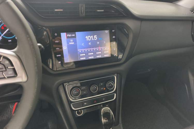Used Chery Tiggo 3 2016 1.6L CVT ZhiShang Edition Audio And AC Panel