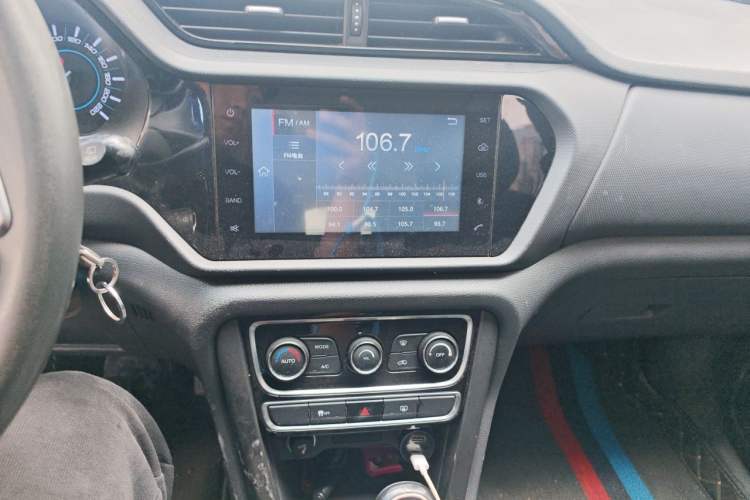Used Chery Tiggo 3 2016 1.6L Manual ZhiShang Edition Audio And AC Panel