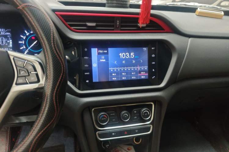 Used Chery Tiggo 3 2016 1.6L CVT ZhiShang Edition Audio And AC Panel
