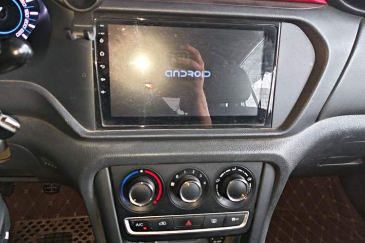 Used Chery Tiggo 3 2016 1.6L Manual Fashion Edition Audio And AC Panel