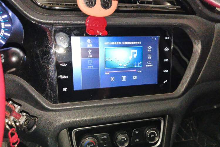 Used Chery Tiggo 3 2016 1.6L Manual ZhiShang Edition Audio And AC Panel