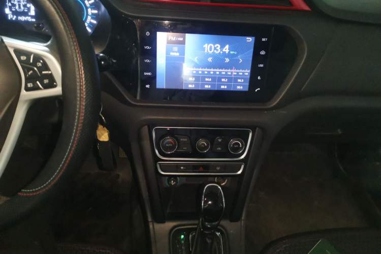 Used Chery Tiggo 3 2016 1.6L CVT ZhiShang Edition Audio And AC Panel
