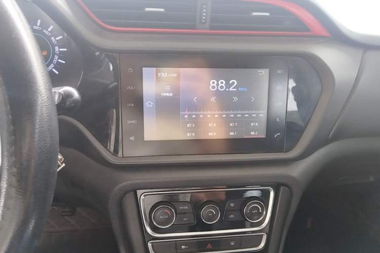 Used Chery Tiggo 3 2016 1.6L Manual ZhiShang Edition Audio And AC Panel