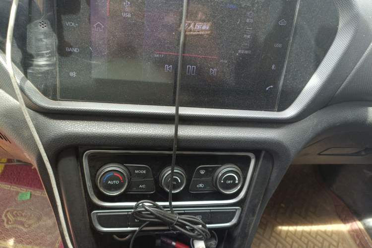 Used Chery Tiggo 3 2016 1.6L Manual ZhiShang Edition Audio And AC Panel