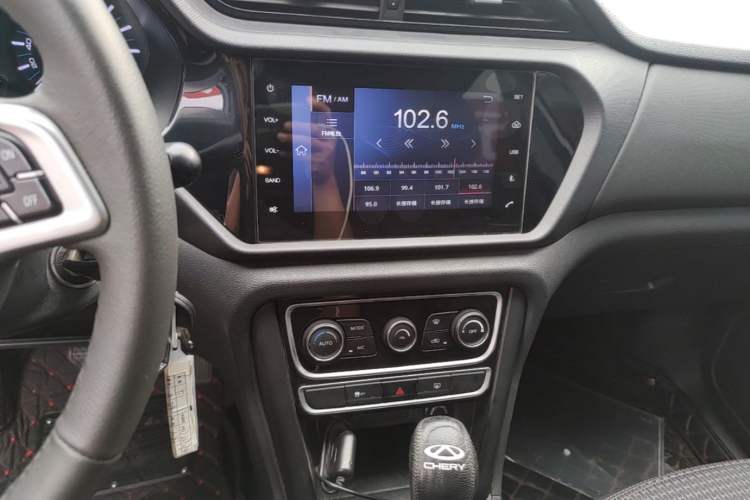Used Chery Tiggo 3 2016 1.6L CVT ZhiShang Edition Audio And AC Panel