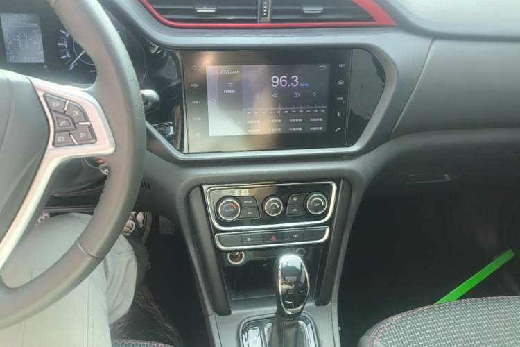 Used Chery Tiggo 3 2016 1.6L CVT ZhiShang Edition Audio And AC Panel