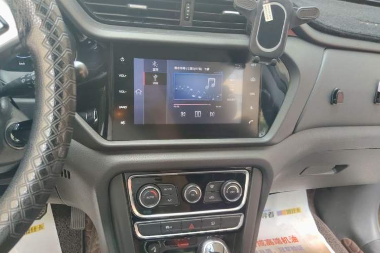 Used Chery Tiggo 3 2016 1.6L CVT ZhiShang Edition Audio And AC Panel