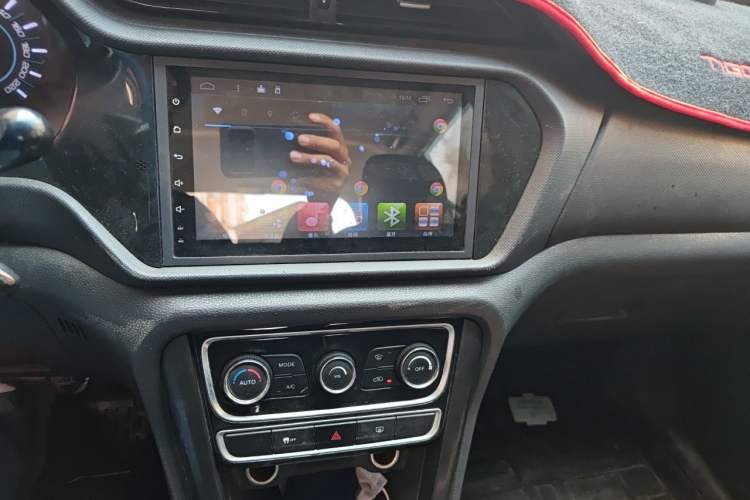 Used Chery Tiggo 3 2016 1.6L Manual ZhiShang Edition Audio And AC Panel