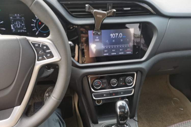 Used Chery Tiggo 3 2016 1.6L CVT ZhiShang Edition Audio And AC Panel