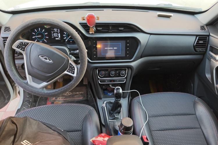 Used Chery Tiggo 3 2016 1.6L Manual ZhiShang Edition Center Console